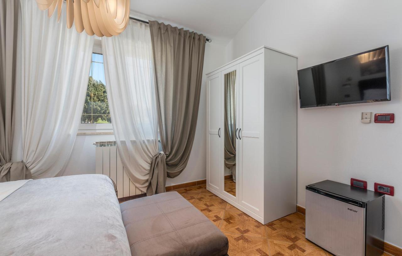 Rooms Porto Savudrija Exterior photo